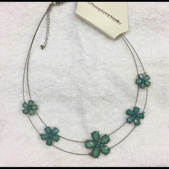 Christopher & Banks Jewelry - Christopher Banks flower 🌸 Necklace